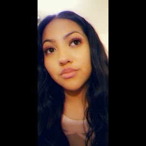 Meet your Posher, Noemi